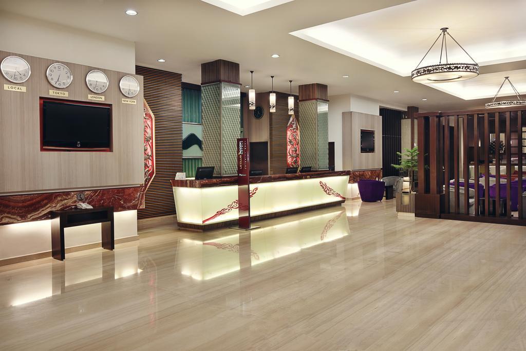 Mercure Pontianak City Center Kültér fotó