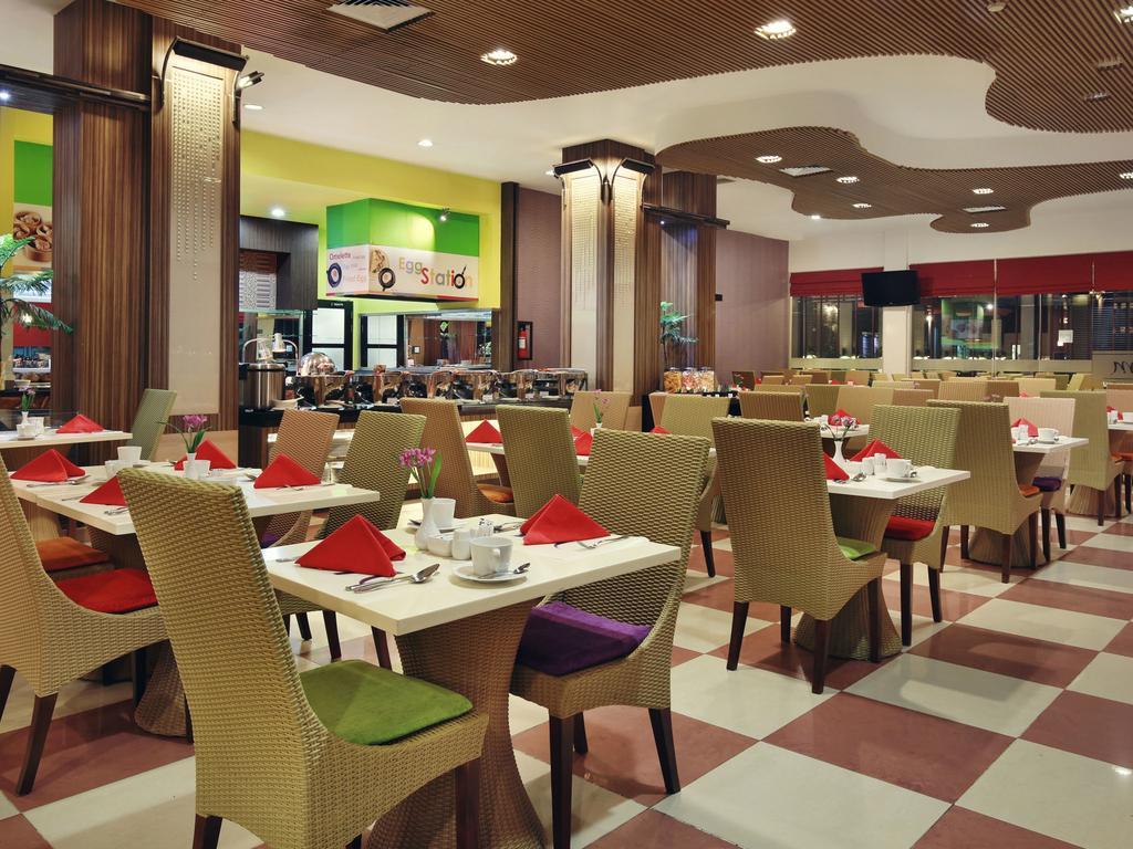 Mercure Pontianak City Center Kültér fotó